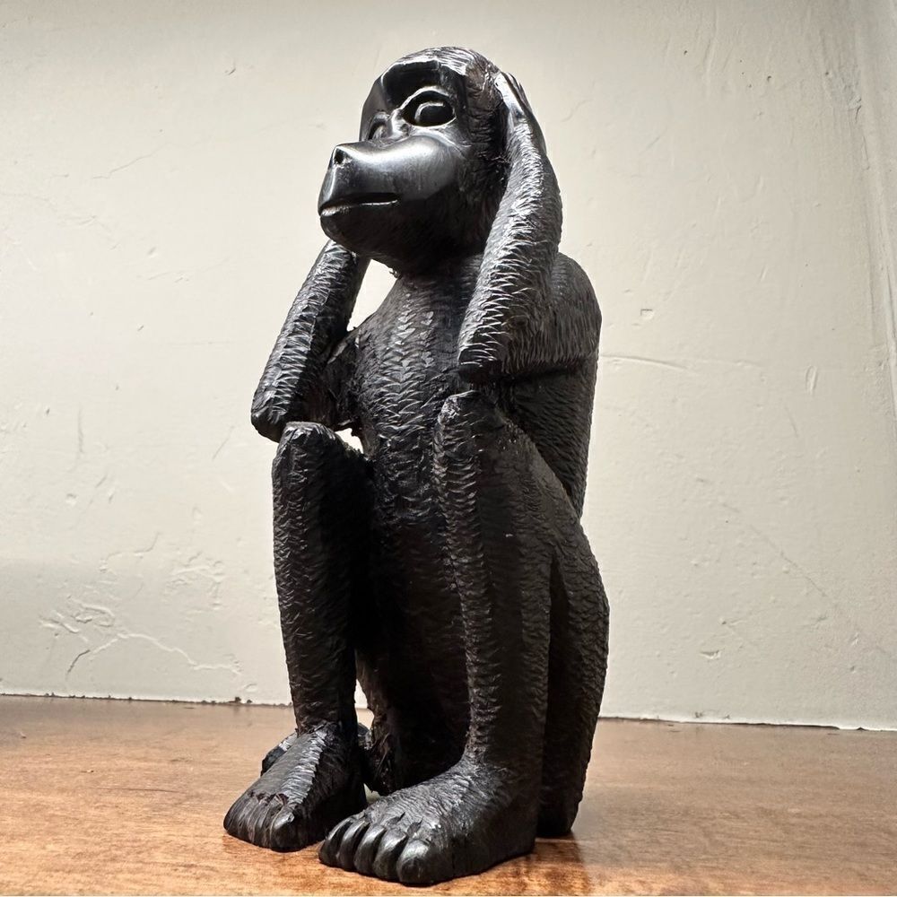 Vintage | Hand Carved ebony wood “HEAR NO EVIL” monkey wooden statue 6.5” - Picture 2 of 11